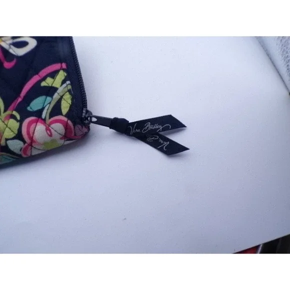 Vera‎ Bradley Quilted Floral Wallet Wristlet Coin Purse - Picture 3 of 4